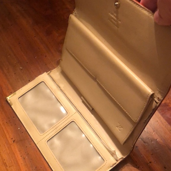 Designer Inspired handbag - Picture 9 of 16